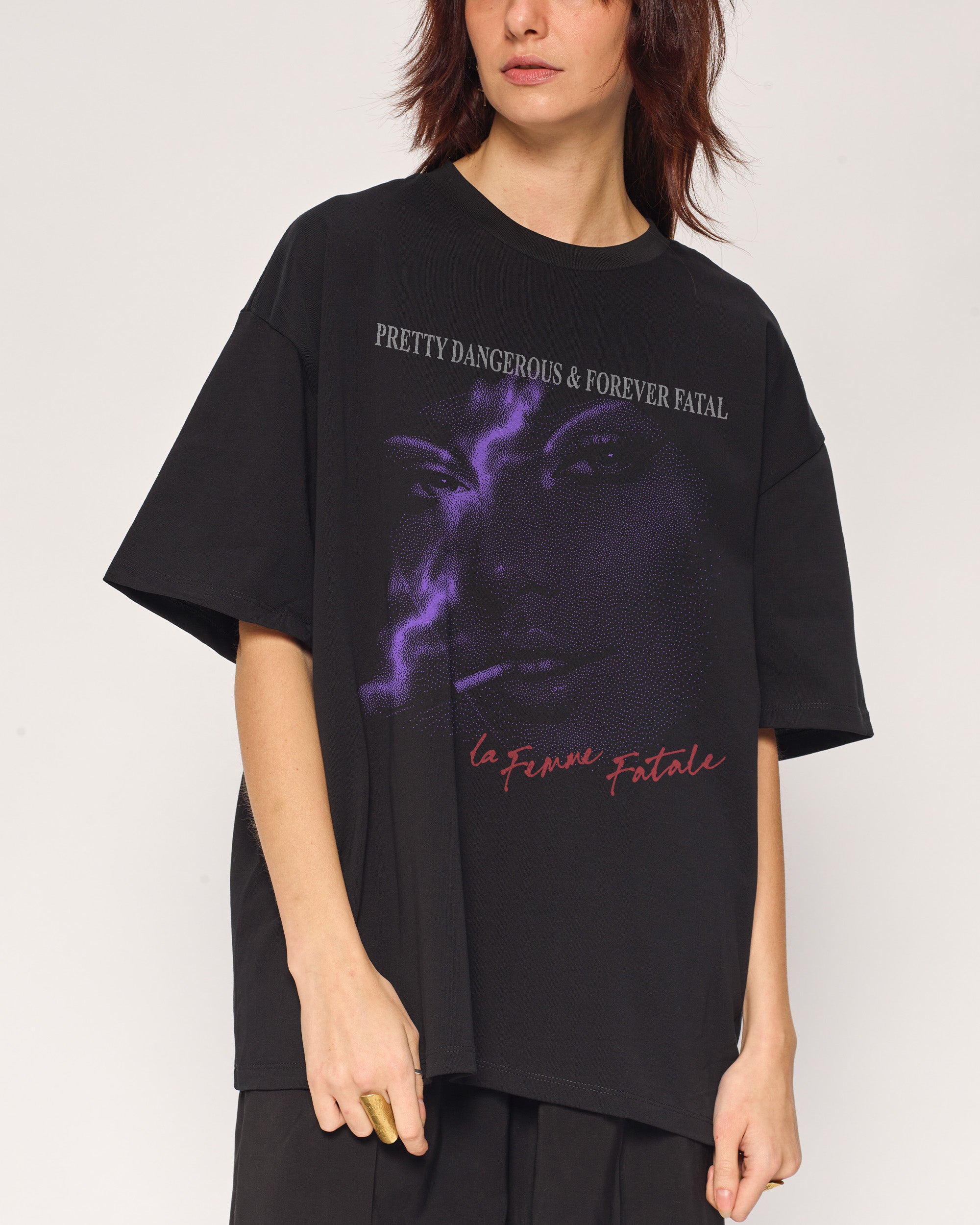 La Femme Fatale Oversized Graphic Tee - Threadheads Unisex 90s Boxy Fit 100% Combed Cotton